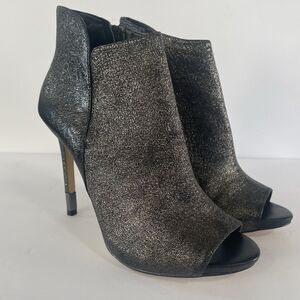 GUESS Gwadara Metallic Boots Booties Womens Size 9M Silver Tip Stiletto Heels